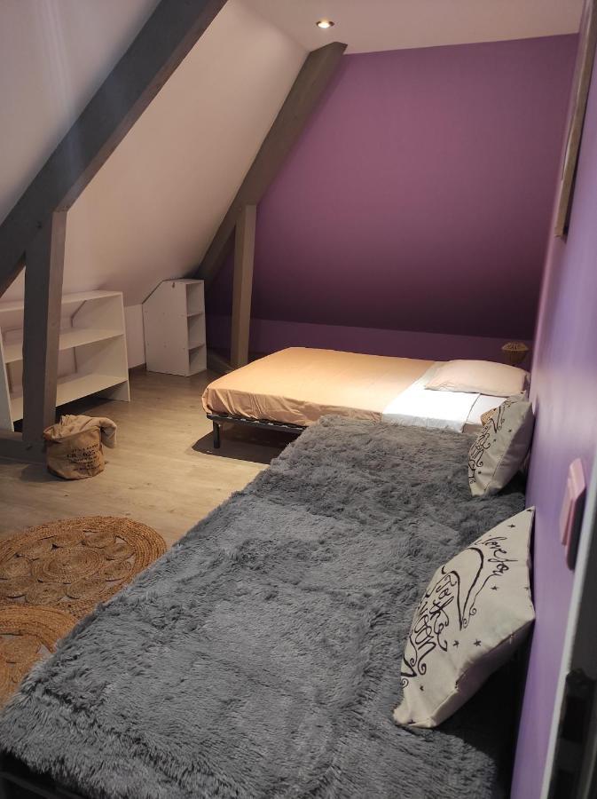 Agreable Et Spacieuse Chambre Familiale Sansac-de-Marmiesse Exteriör bild