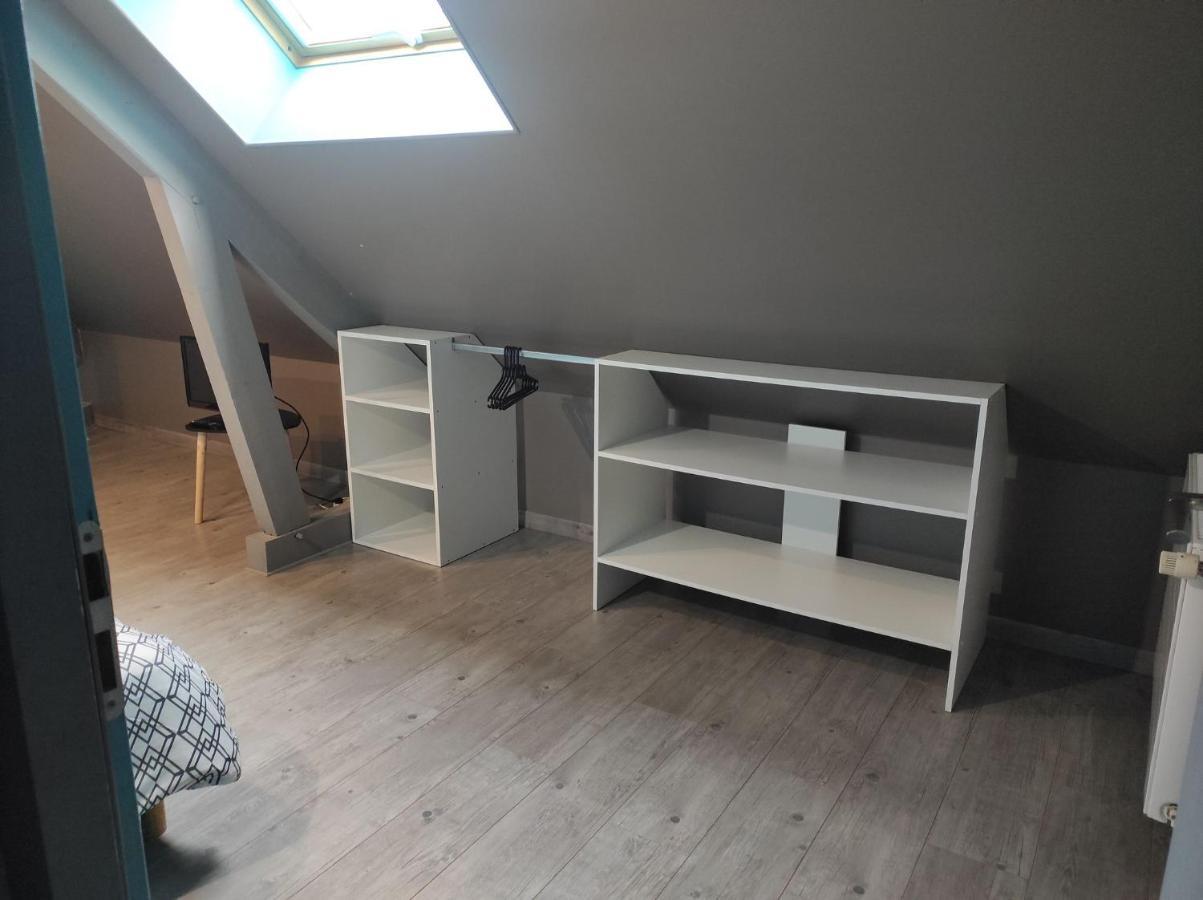 Agreable Et Spacieuse Chambre Familiale Sansac-de-Marmiesse Exteriör bild